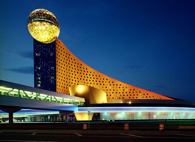 Golden Moon Casino & Hotel